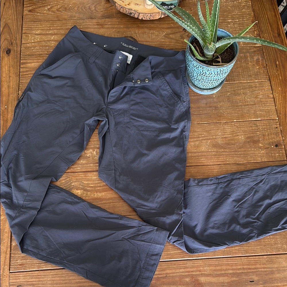 Columbia Women’s Blue Hiking Pants